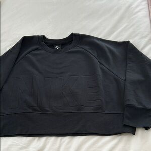 Nike Black Cropped  Relaxed Fit Sweatshirt
